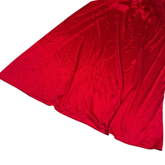 Vintage Gilead Red Satin Lace Nightgown - Size Medium - Made in USA - Picture 5 of 8